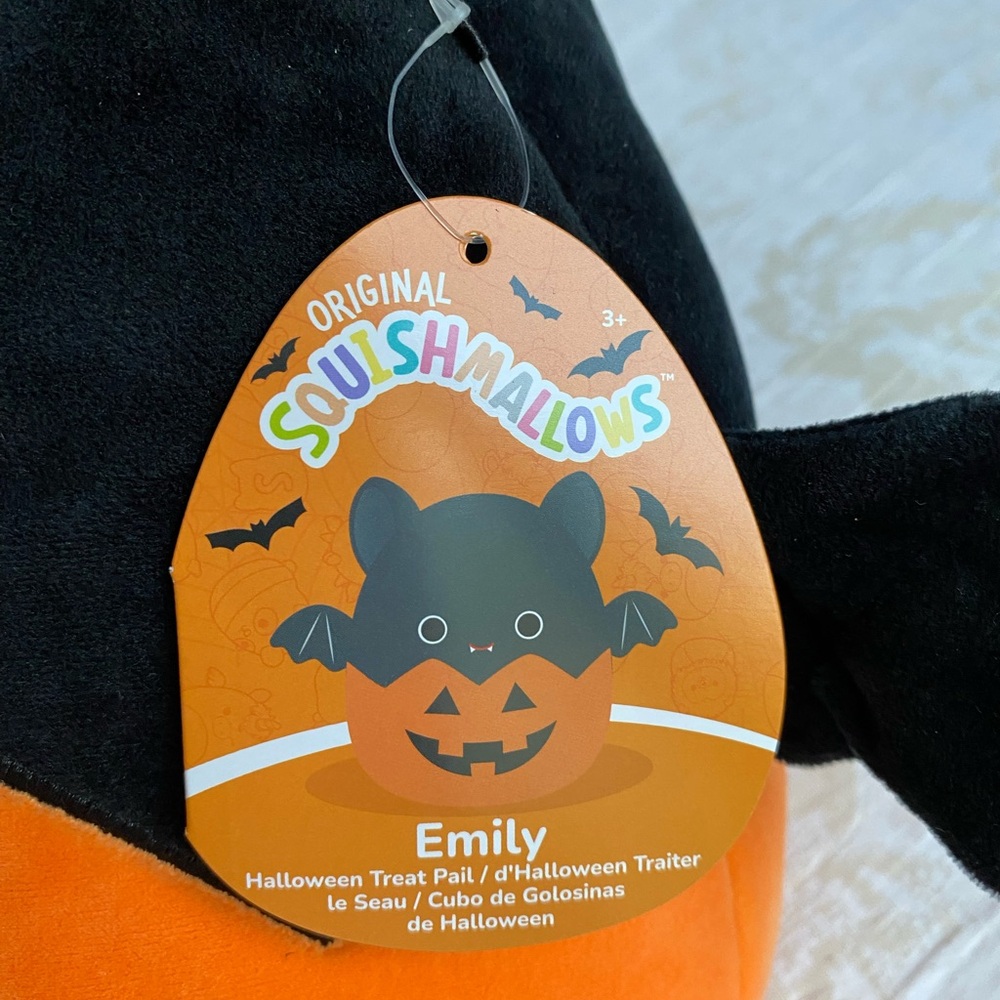 Squishmallows Emily Bat Halloween Treat Pail - Picture 7 of 10